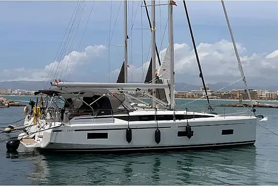 Bavaria C42 in Mallorca / Palma de Mallorca / Palma - image 1