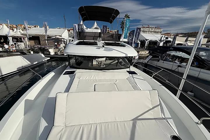 Swift Trawler 37 Fly in Split / ACI Marina Split - Photo 4