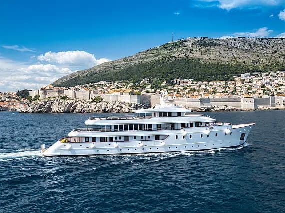 Motoryacht in Split / Port of Split / West Harbour - Photo 1
