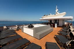 Motoryacht in Split / Port of Split / West Harbour thumbnail 18