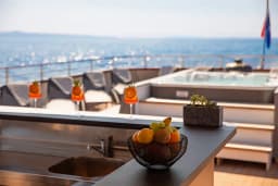 Motoryacht in Split / Port of Split / West Harbour thumbnail 22