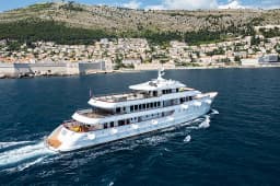 Motoryacht in Split / Port of Split / West Harbour thumbnail 23