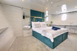 Motoryacht in Split / Port of Split / West Harbour thumbnail 45