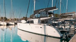 Lagoon 450 Fly in Athens / Alimos Marina thumbnail 6
