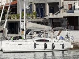 Oceanis 40 in Volos / Port of Volos thumbnail 6