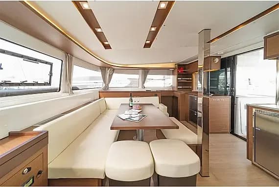 Lagoon 46 in Volos / Port of Volos - Photo 3