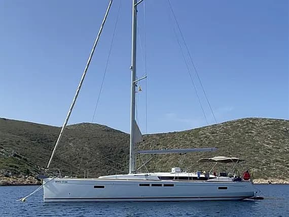 Sun Odyssey 519 in Talamone Port - image 1