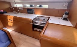 Sun Odyssey 519 in Talamone Port thumbnail 5