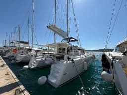 Lagoon 39 in Lavrion / Olympic Marina thumbnail 4