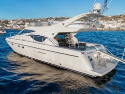 Ferretti 480 in Paros port thumbnail 12