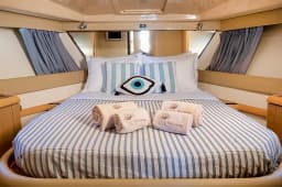 Ferretti 480 in Paros port thumbnail 18
