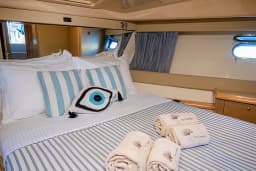Ferretti 480 in Paros port thumbnail 20