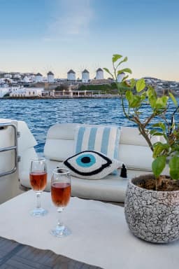 Ferretti 480 in Paros port thumbnail 8