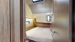Oceanis 40.1 in Saint-Quay-Portrieux / Port d'Armor thumbnail 12