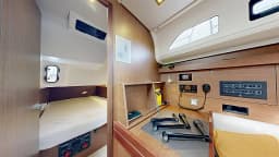 Oceanis 40.1 in Saint-Quay-Portrieux / Port d'Armor thumbnail 20