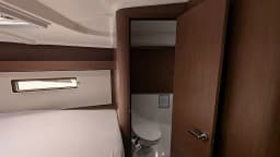 Oceanis 40.1 in Saint-Quay-Portrieux / Port d'Armor thumbnail 7
