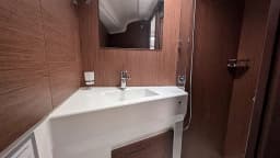 Oceanis 40.1 in Saint-Quay-Portrieux / Port d'Armor thumbnail 9