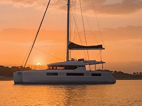 Lagoon 50 in Sardinia / Olbia / Marina Golfo Cugnana - Photo 1