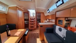 Bavaria C42 in Trogir / ACI Marina Trogir thumbnail 17