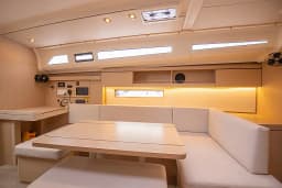 Oceanis 40.1 in Sicily / Furnari / Marina Portorosa thumbnail 8