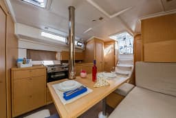 Oceanis 38.1 in Dubrovnik / ACI Marina Dubrovnik thumbnail 16