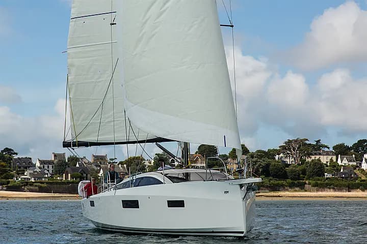 RM 1180 in Bormes-les-Mimosas / Port de Bormes-les-Mimosas - Photo 5