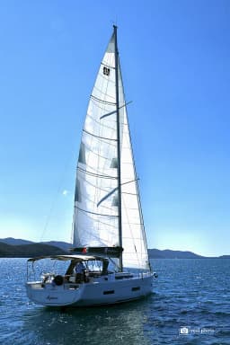 Dufour 530 in Puntone / Marina di Scarlino thumbnail 3