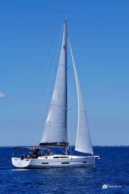 Dufour 530 in Puntone / Marina di Scarlino thumbnail 6