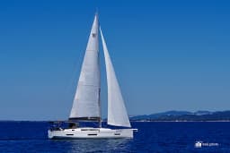 Dufour 530 in Puntone / Marina di Scarlino thumbnail 7
