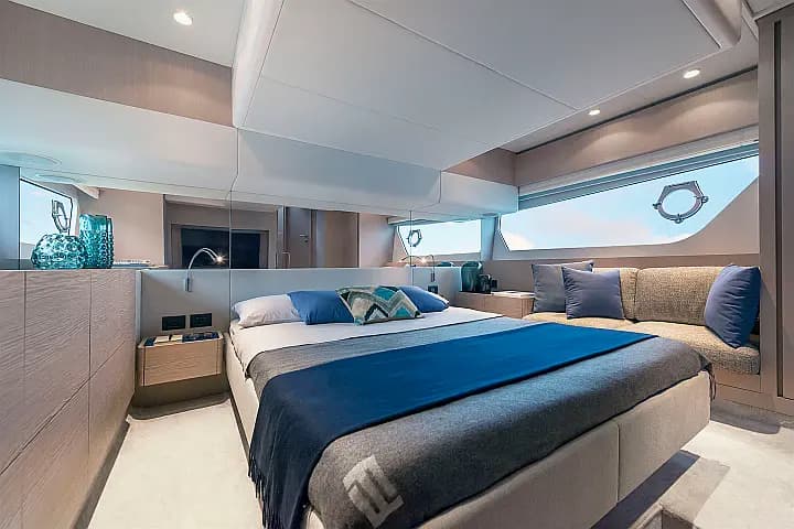 Ferretti 500 in Podstrana / Marina Lav - Photo 4