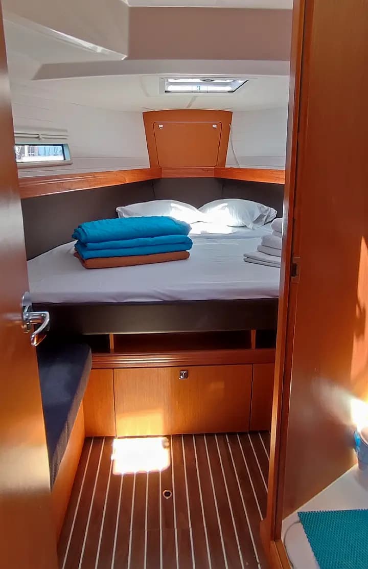 Bavaria 41 Cruiser in Volos / Port of Volos - Photo 5