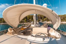 Luxury Sailing Yacht in Split / Port of Split / West Harbour thumbnail 33