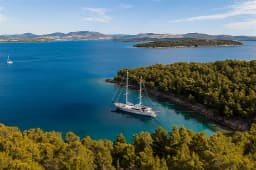 Luxury Sailing Yacht in Split / Port of Split / West Harbour thumbnail 42