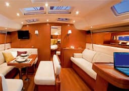 Oceanis 54 in Sardinia / Cagliari / Marina di Cagliari thumbnail 3