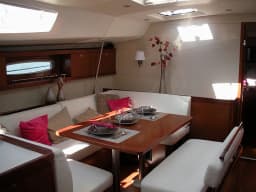 Oceanis 54 in Sardinia / Cagliari / Marina di Cagliari thumbnail 4