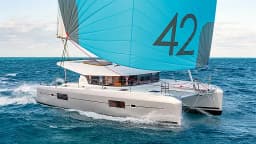 Lagoon 42 in Mallorca / Can Pastilla / Club Maritimo San Antonio De La Playa thumbnail 10
