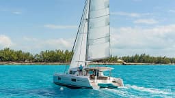 Lagoon 42 in Mallorca / Can Pastilla / Club Maritimo San Antonio De La Playa thumbnail 13