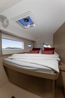Lagoon 42 in Split / Port of Split / West Harbour thumbnail 10