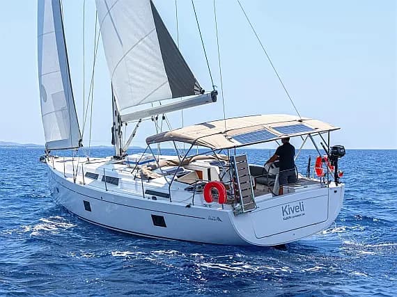 Hanse 458 in Lavrion Main Port - Photo 1