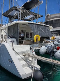 Lagoon 450 Fly in Mykonos / Tourlos Marina thumbnail 4