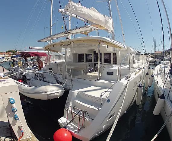 Lagoon 450 in Medulin / Marina Medulin - Photo 1