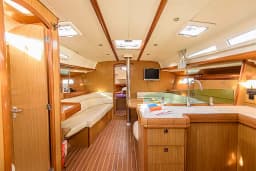 Sun Odyssey 42 i in San Vincenzo / Marina di San Vincenzo thumbnail 15