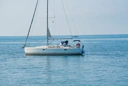Sun Odyssey 42 i in San Vincenzo / Marina di San Vincenzo thumbnail 5