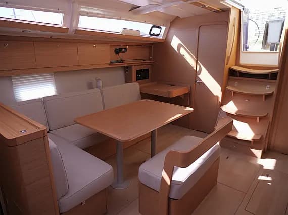 Dufour 430 in Sicily / Milazzo / Poseidon Marina - Photo 3