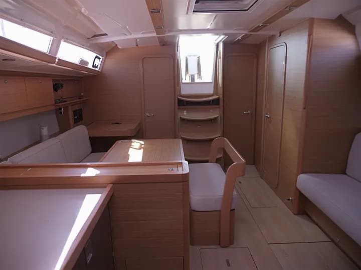 Dufour 430 in Sicily / Milazzo / Poseidon Marina - Photo 5