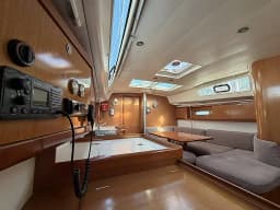 Oceanis 40 in Fethiye / Yes Marina thumbnail 5