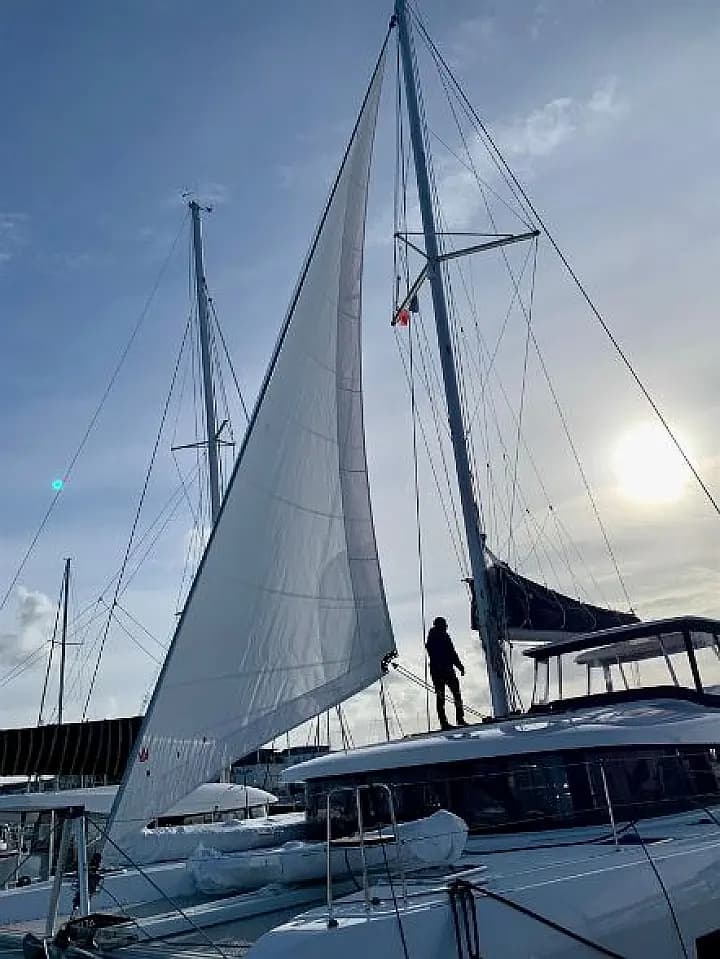 Lagoon 42 in Eden Island / Mahe, Victoria / Eden Island Marina - Photo 5