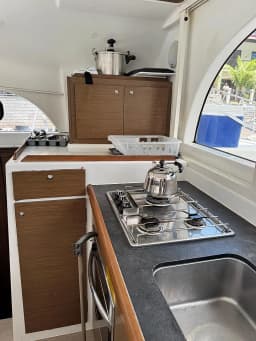 Lagoon 380 in Eden Island / Mahe, Victoria / Eden Island Marina thumbnail 13