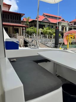 Lagoon 380 in Eden Island / Mahe, Victoria / Eden Island Marina thumbnail 15