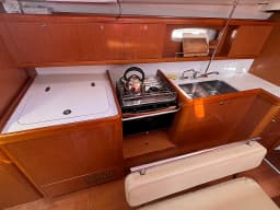 Oceanis 43 in Sukošan / D-Marin Dalmacija Marina thumbnail 20